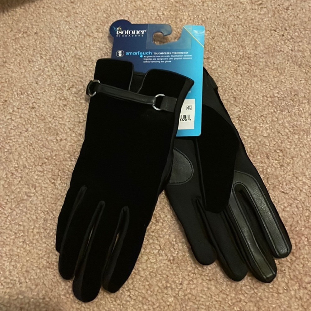 Smart touch gloves